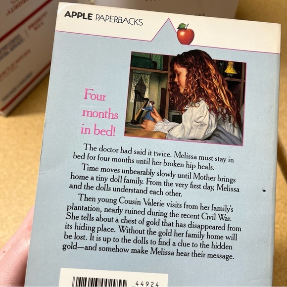 Bundle of 4 Apple Paperbacks young readers books - Picture 5 of 5